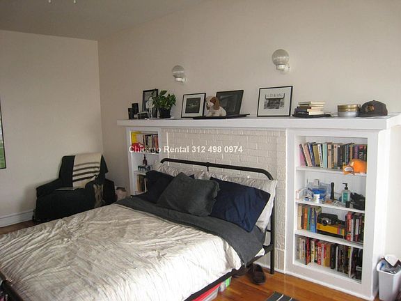 3rd image of 2950 W Wabansia Ave APT 3