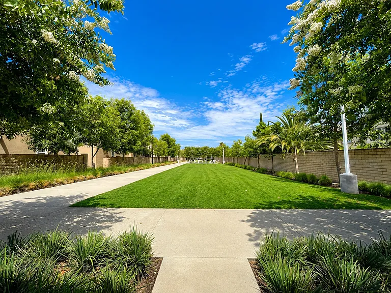 12170 Chorus Dr — Photo 30