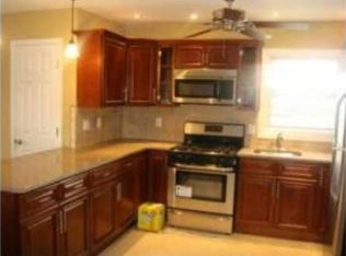 206 Zabriskie St #3, Jersey City, NJ 07307