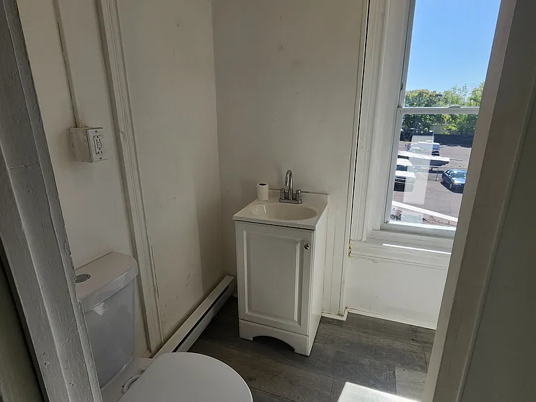 518 King St — Photo 9