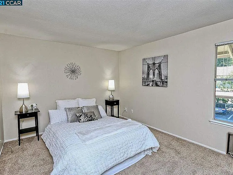 2730 Oak Rd — Photo 10