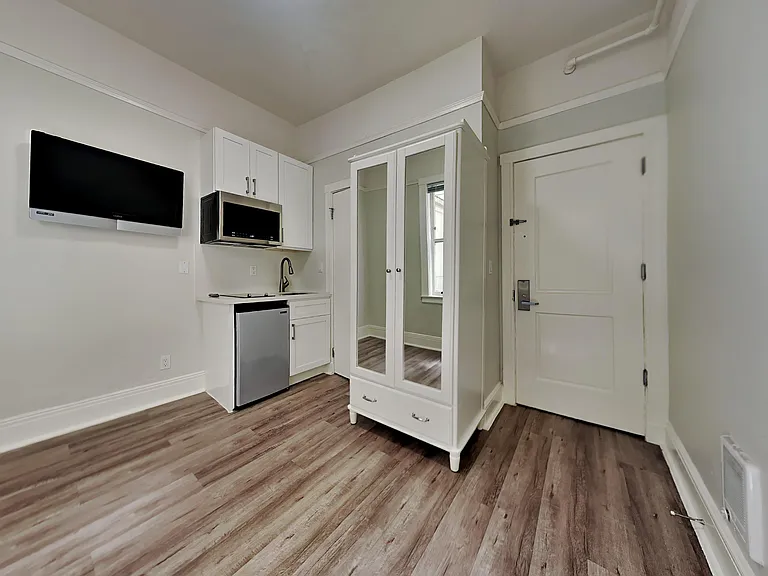 1499 California St. — Photo 28
