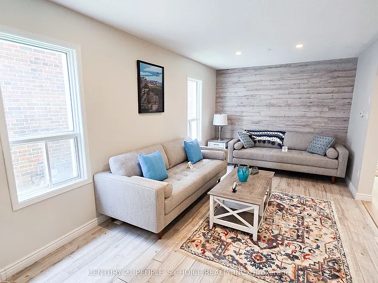 340 Perry Rd — Photo 3