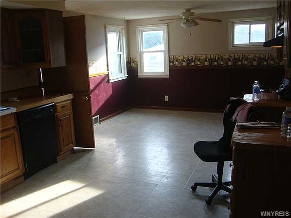5th image of 860 Sherwood Ct