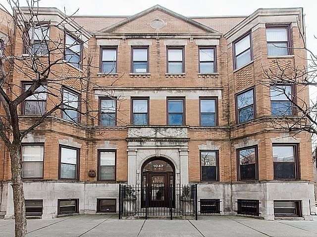 1st image of 1047 W Leland Ave APT 2W