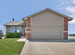 1921 N Nickelton Cir, Wichita, KS 67235