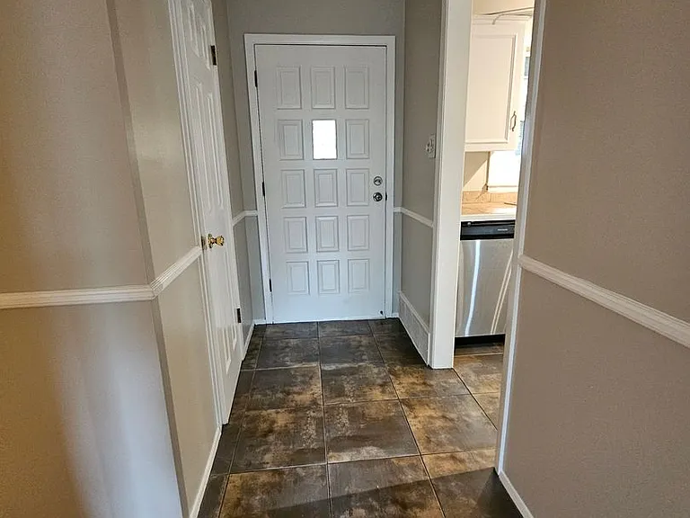 1875 S Linden Way — Photo 16