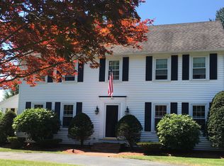 222 Oak Ridge Rd, Plaistow, NH 03865