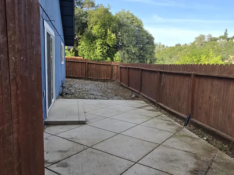 400 Kipps Ln — Photo 11