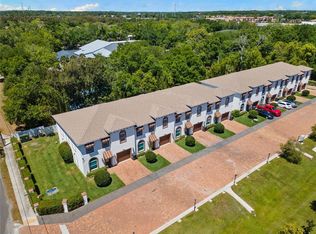 8702-8708 Kenyon View Ct, Tampa, FL 33614