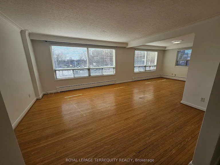 401 Winnett Ave #3 — Photo 18