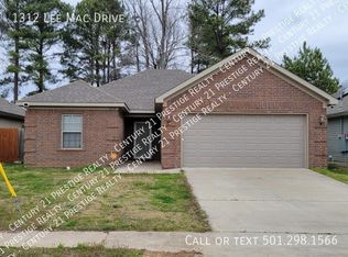 1312 Lee Mac Dr, Jacksonville, AR 72076