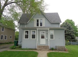 319 E Taylor St, Dekalb, IL 60115