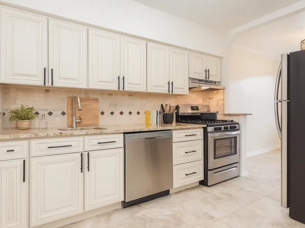 22-33 47th Street image 1 of 9