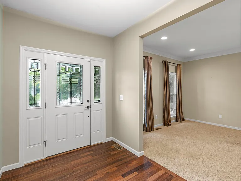 615 Derby Way Dr — Photo 8