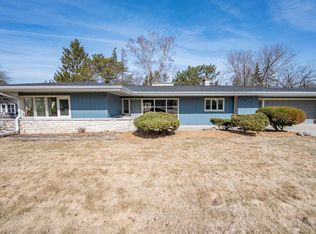 411 Cook St, De Pere, WI 54115