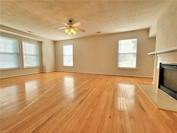 5th image of 1226 Hillside Ave