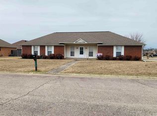 300 Carriage Dr, Searcy, AR 72143