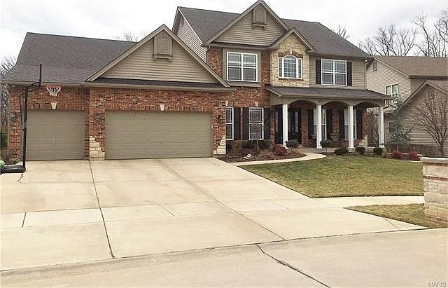A beautiful McKelvey home, this 9 1/2 year young property has a maintenance free exterior. Brick, st