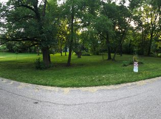 Oakwood St, Williams Bay, WI