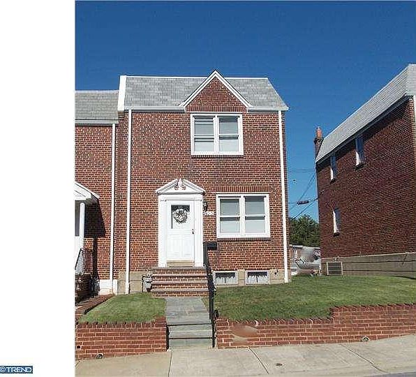 1st image of 1013 Coyne Pl