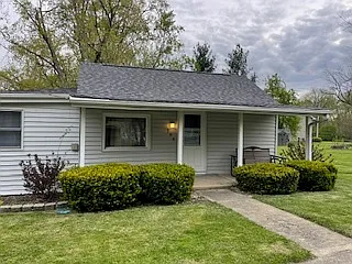 206 W Park St photo 1
