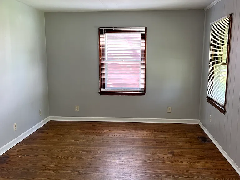 2030 N Colorado Ave — Photo 3