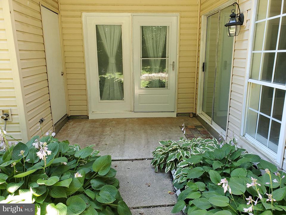 1st image of 302 Juneberry Way APT 1C