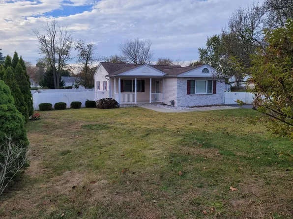 525 Line Rd, Aberdeen, NJ 07747