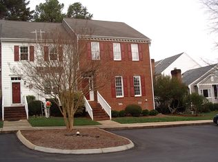 8427 Wycombe Ln, Raleigh, NC 27615