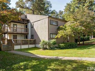 528 Pine Ridge Pl, Raleigh, NC 27609