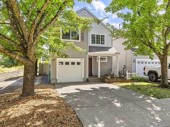 3rd image of 41706 NW Bellingham Ct