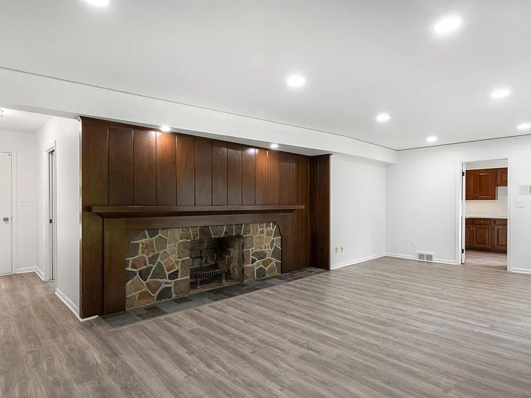 4845 Keithdale Ln — Photo 12