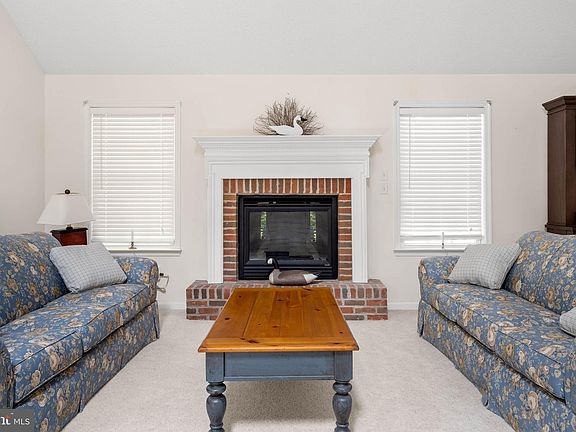 5th image of 23648 Woods Dr