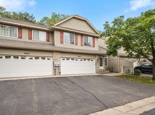 9847 Hamlet Ln S, Cottage Grove, MN 55016