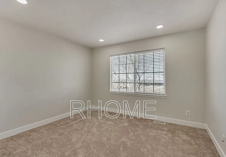105 E Chandlerpoint Way — Photo 17