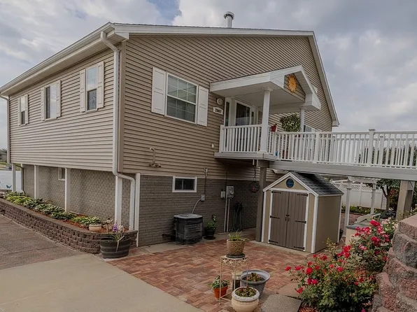 2007 Crappie Cv, Bellevue, NE 68123