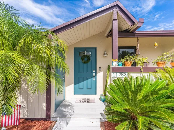 11253 SW 116th Ln, Miami, FL 33176
