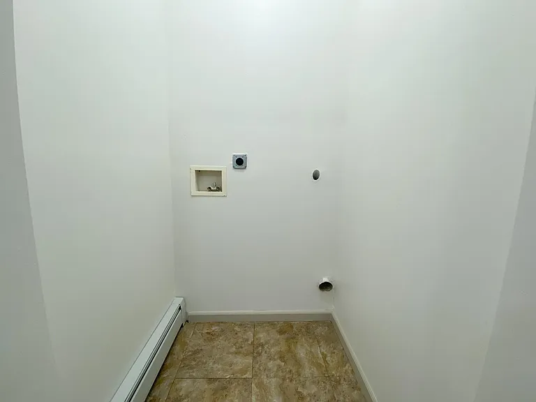 698 Broad St #301 — Photo 18
