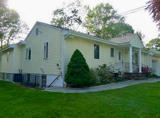 76 Havemeyer Ln, Old Greenwich, CT 06870