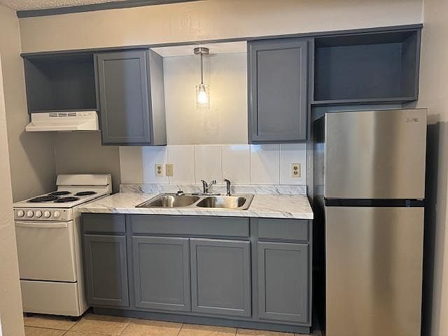 1st image of 610 W Lucas Dr #8