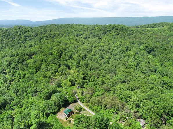 263 Overlook Dr, Mc Veytown, PA 17051