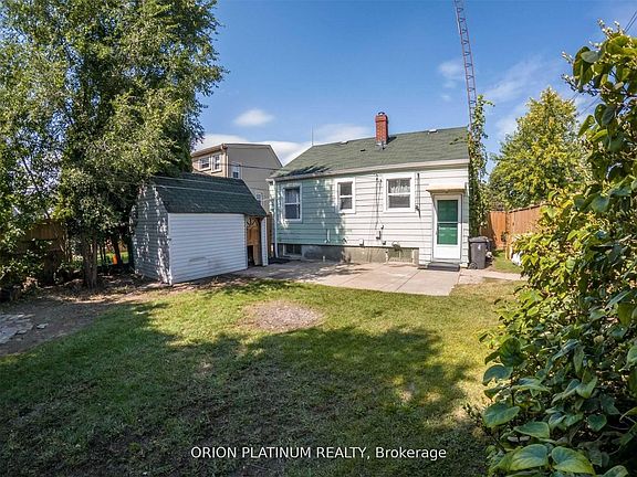 4th image of 1 McCallum Ct