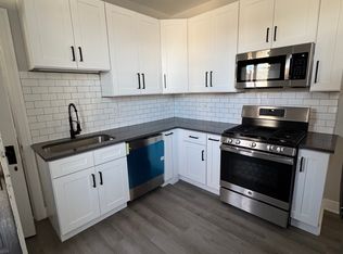 5301 N Damen Ave #2S, Chicago, IL 60640