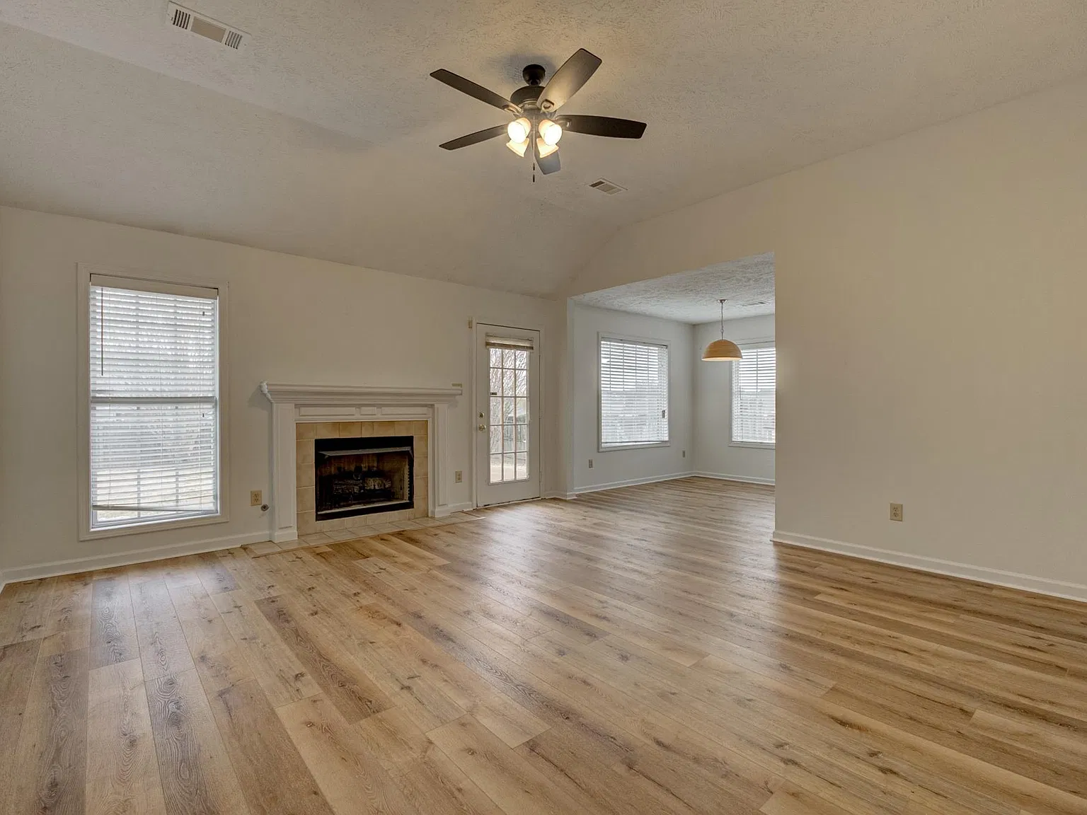 19 Pickens Cv — Photo 2