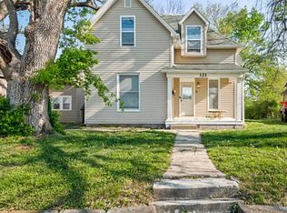 121 E North St APT A, Warrensburg, MO 64093