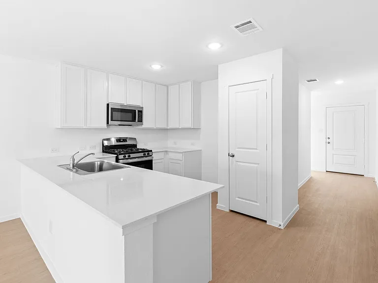 3913 Glade Crk — Photo 5