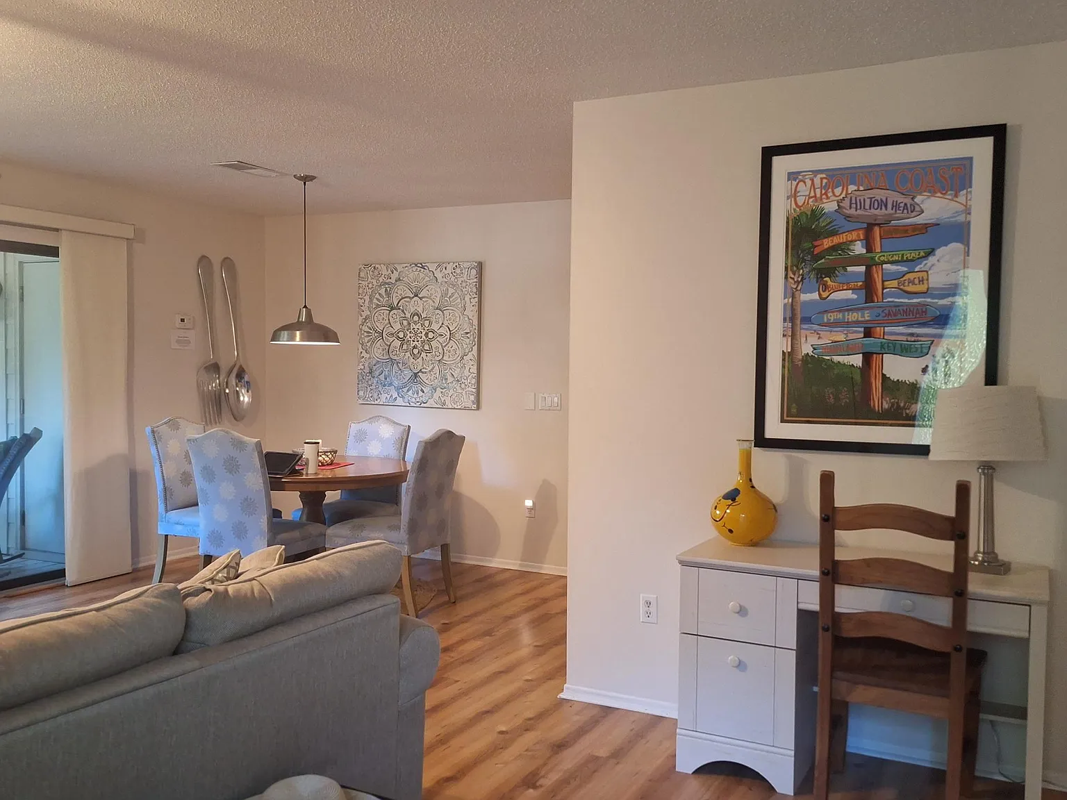 2 bed, 885 sqft, $2,000 — Photo 4