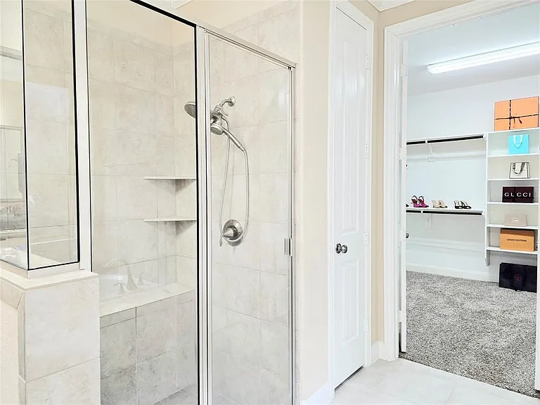21914 Avalon Queen Dr — Photo 21