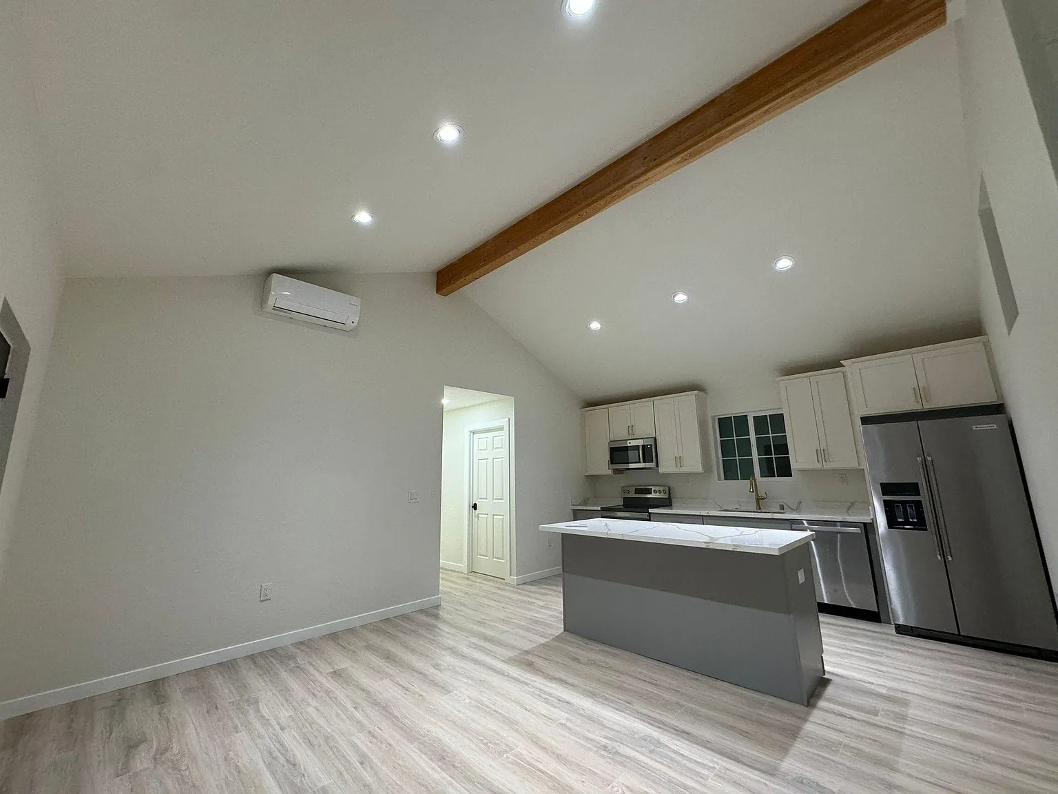4565 Santee Rd — Photo 4